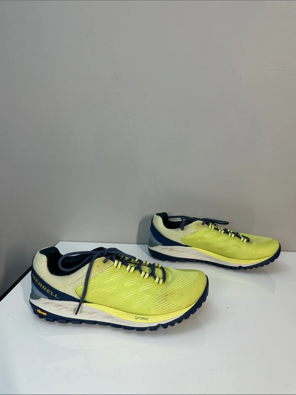 Merrell Antora 2 Yellow Running Shoes Size 10 J067196 Athletic Hiking